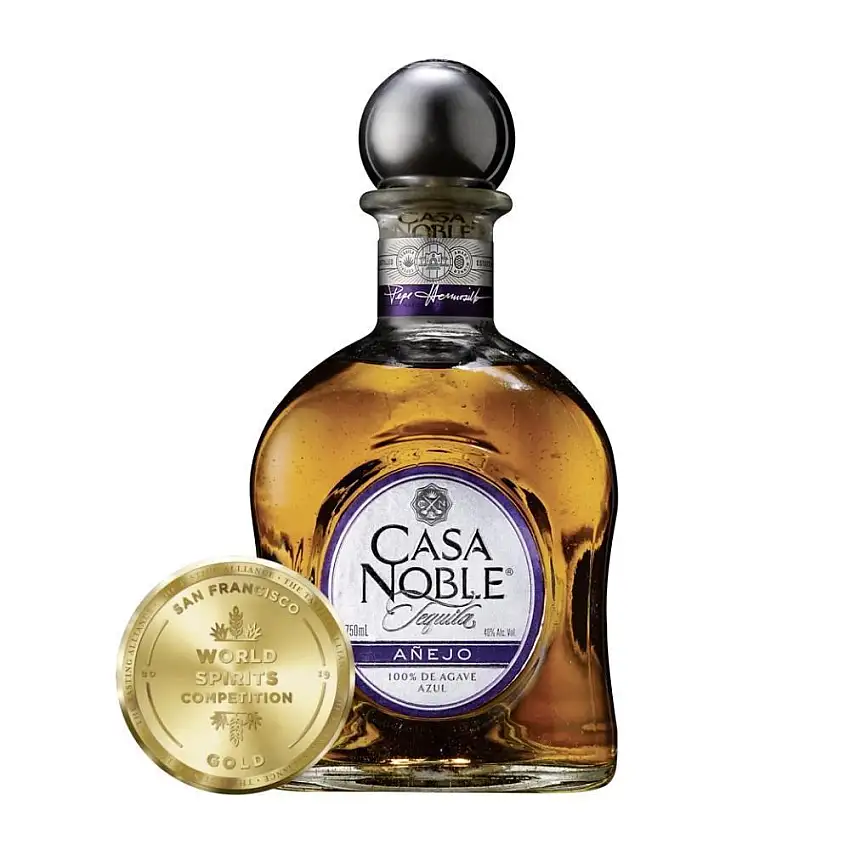 Casa Noble Añejo with Santana