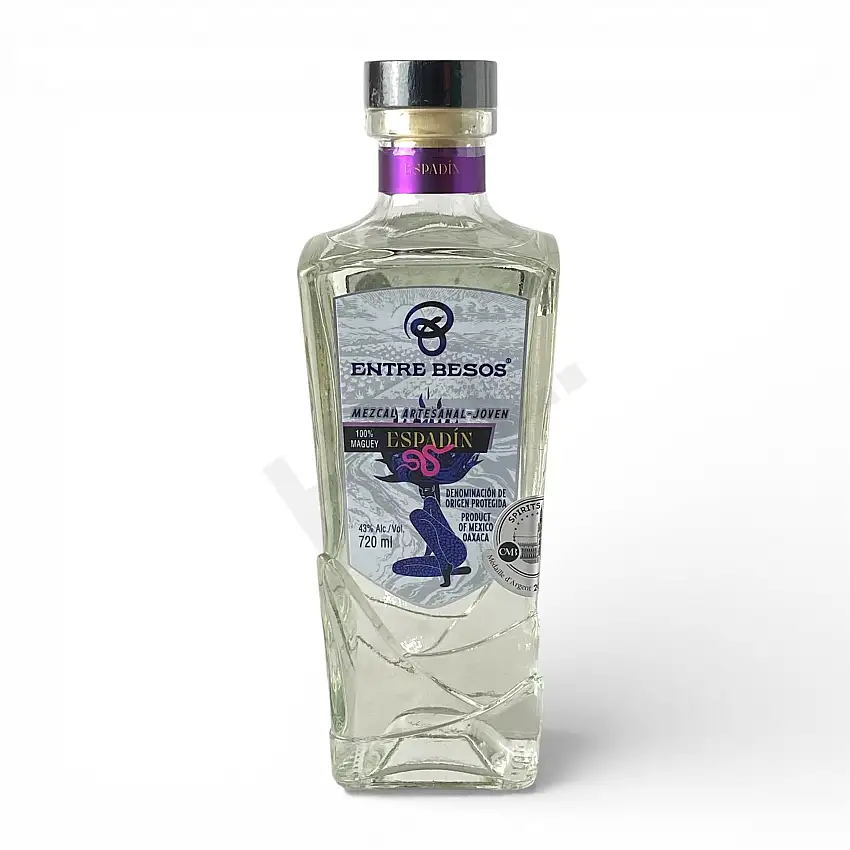 Entre Besos Mezcal Espadin 720ml